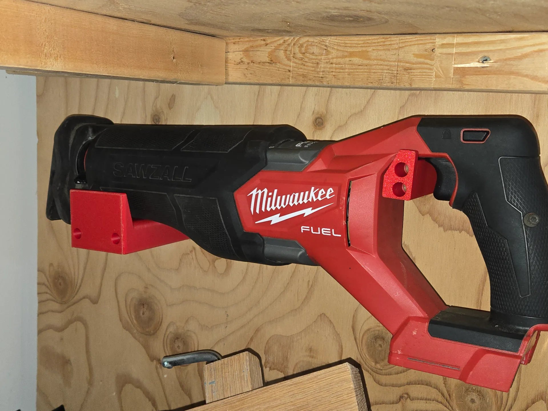 Milwaukee 2821-20 Sawzall Wall Mount
