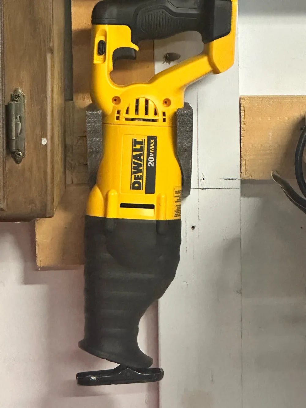 Milwaukee M18 FUEL Sawzall Wall Mount (& Dewalt)